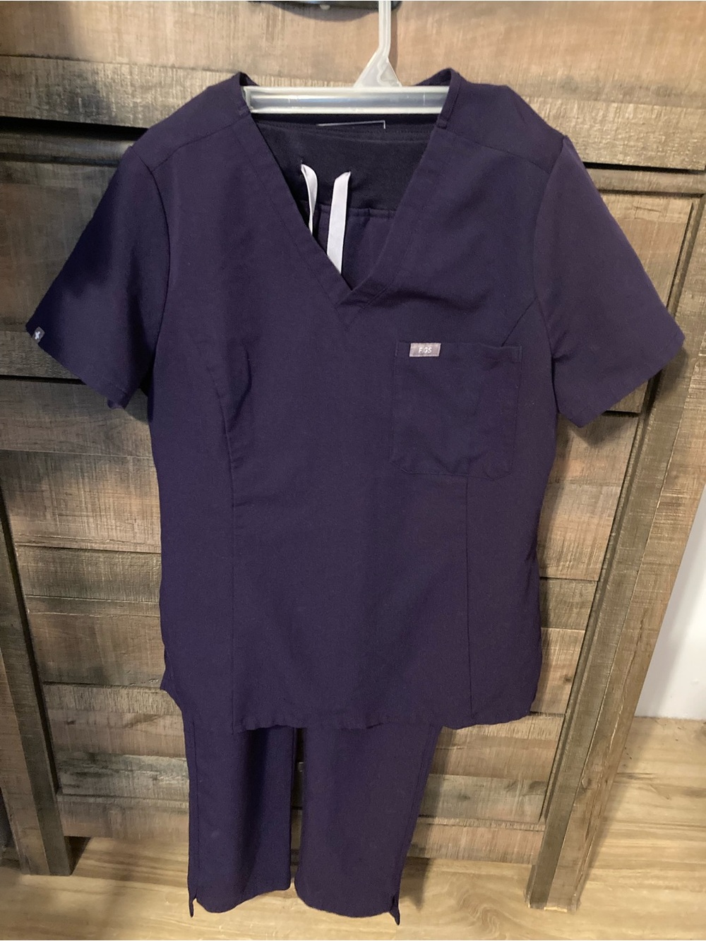 FIGS Technical Collection Scrub Set